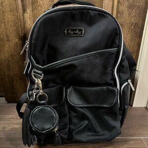Itzy ritzy boss backpack diaper bag and accessories